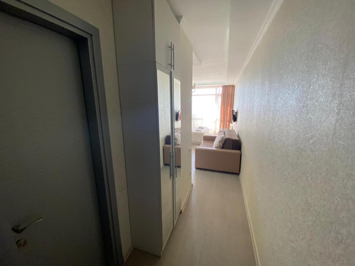 Cozy Studio Apartment-Sea View Μπατούμι Εξωτερικό φωτογραφία