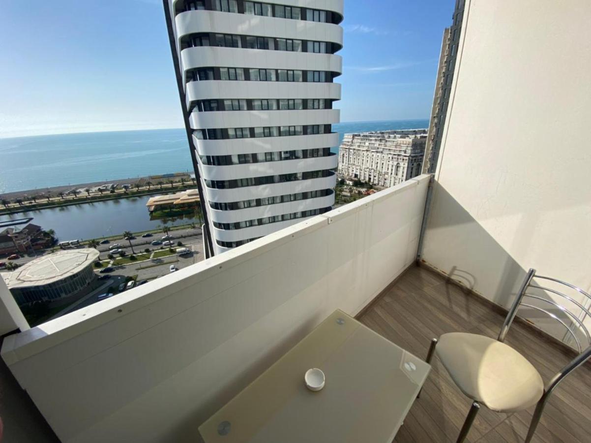 Cozy Studio Apartment-Sea View Μπατούμι Εξωτερικό φωτογραφία