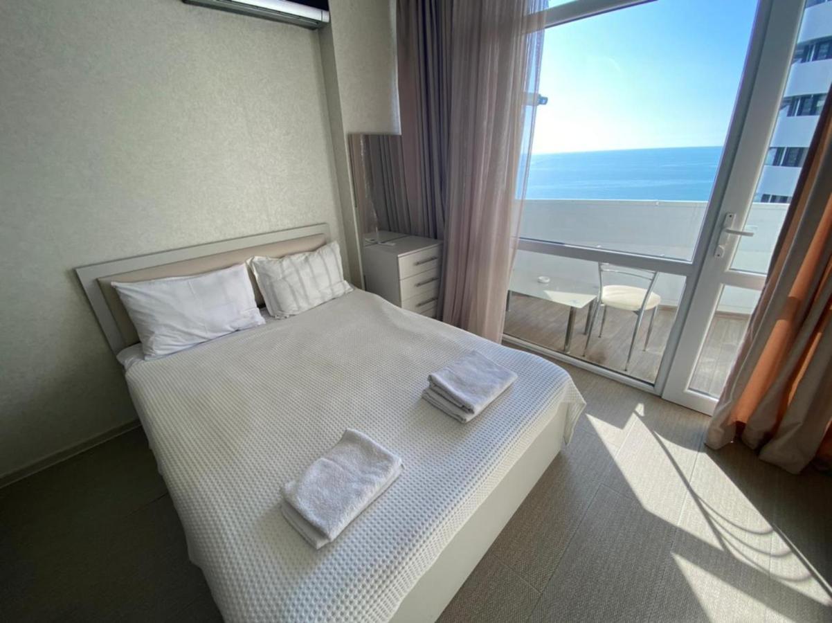 Cozy Studio Apartment-Sea View Μπατούμι Εξωτερικό φωτογραφία